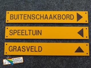 Trespa richtingsborden - bewegwijzeringsborden graveren